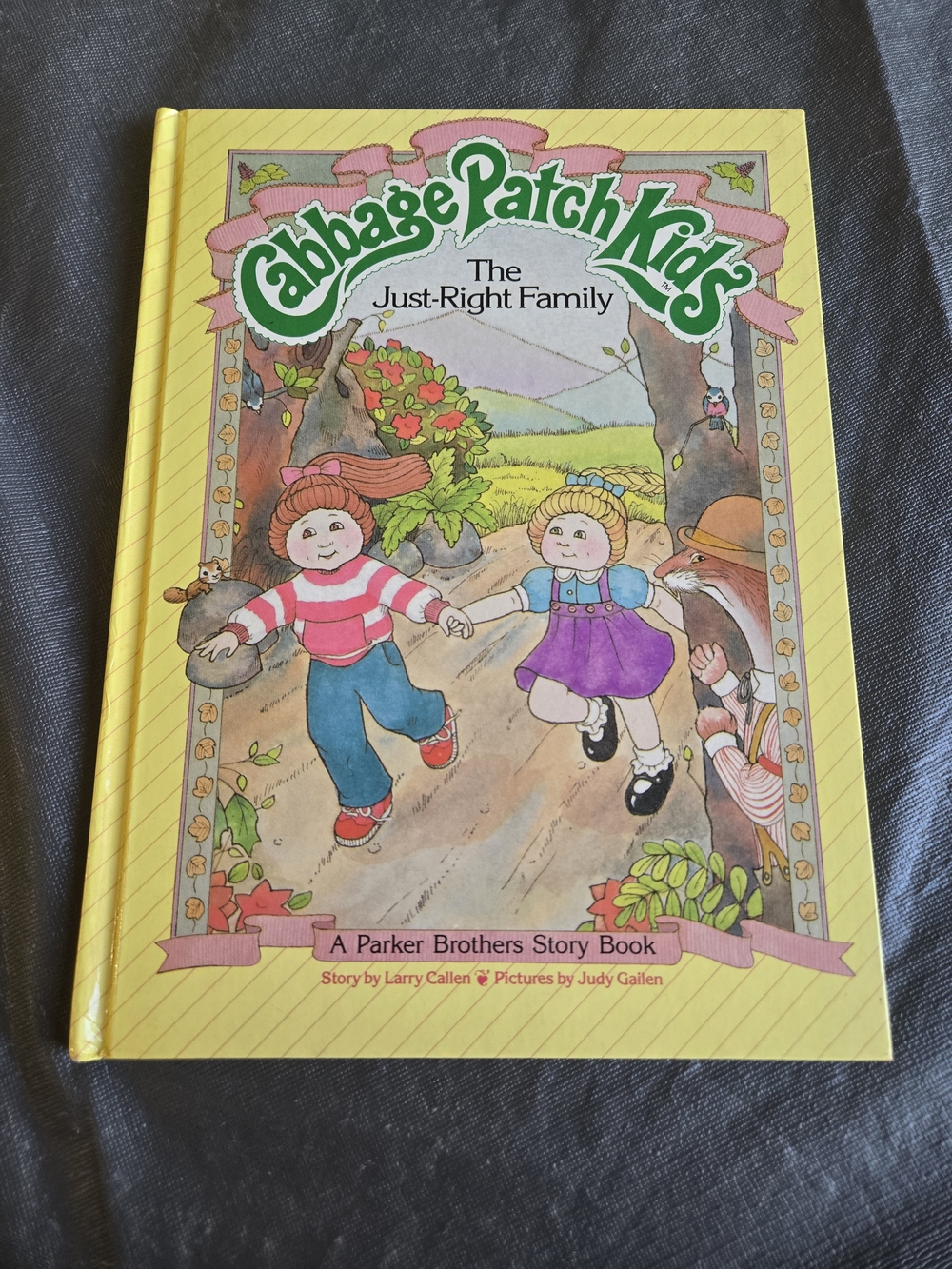 Cabbage Patch Kids Vintage "The Just-Right Family" Story Book - Yellow Cover